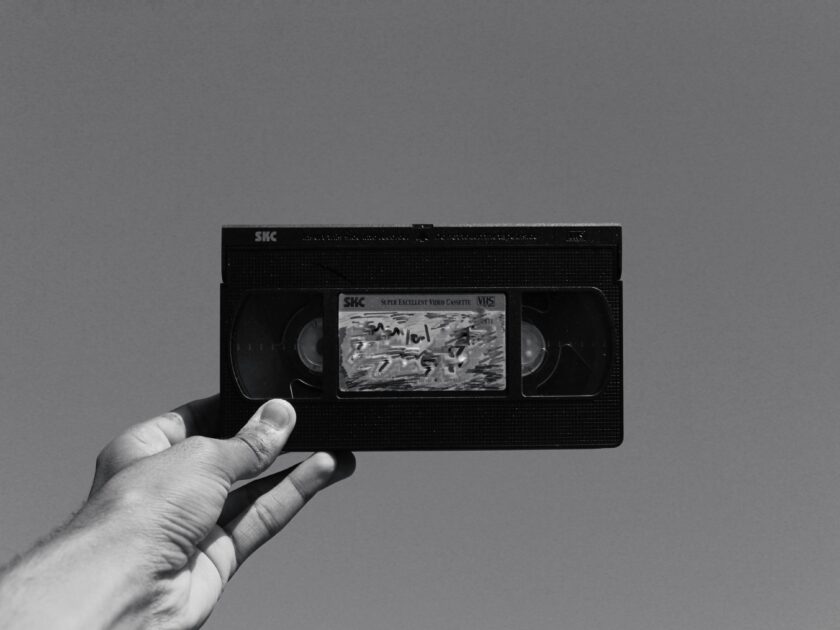 100年前の日本：映像から読み解く「歴史の真実」